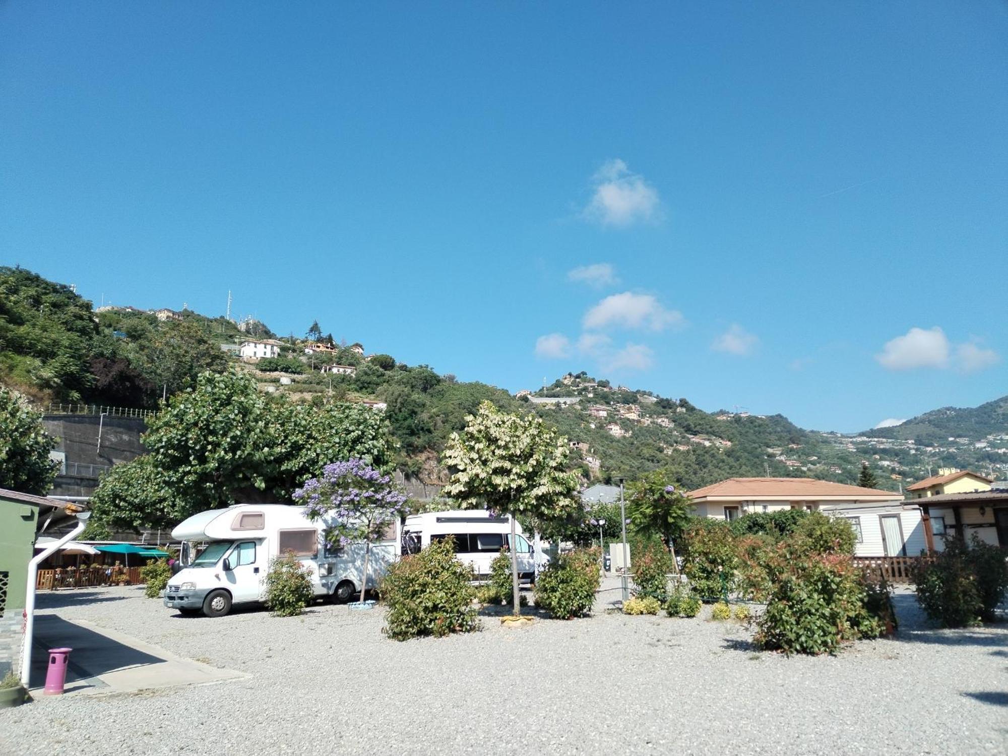 Camping Roma 3*